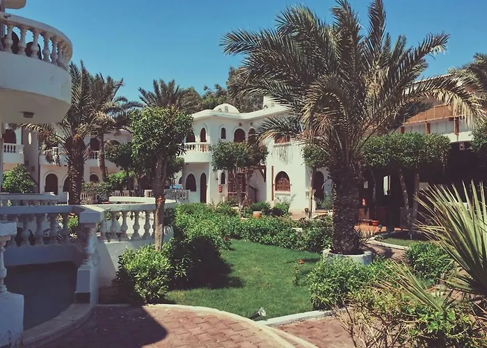 Christina Beach Palace